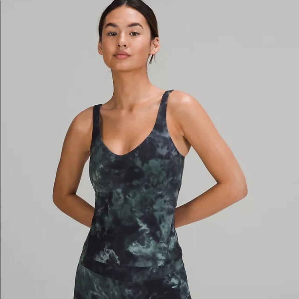 🌻 Tie Dye Lululemon Align Tank Top 🌻